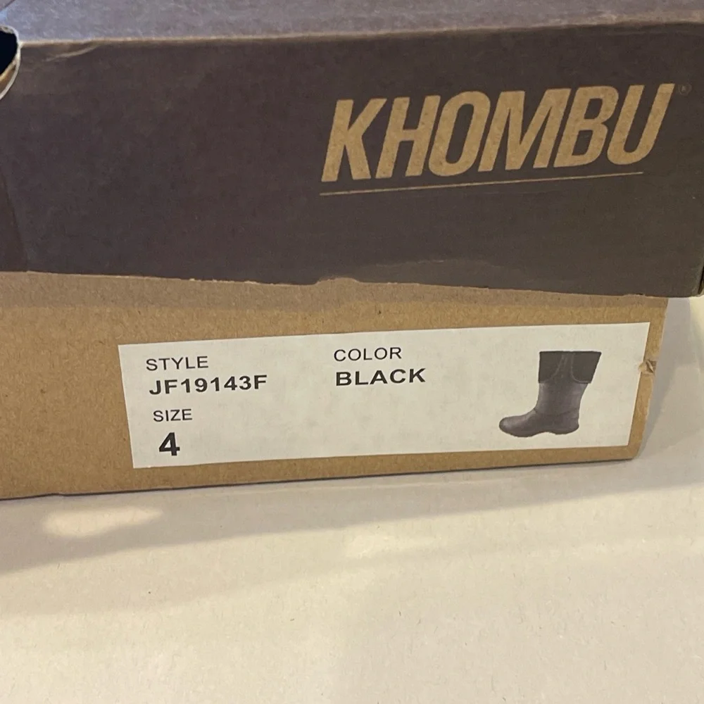 khombu boots child’s/ girl Size 4 Black , Winter Boots , Zipped Up Boots
